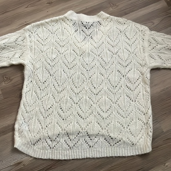 American Eagle Jegging Fit Womens V-Neck open Knit Sweater Cream Size M NWOT - Picture 5 of 11